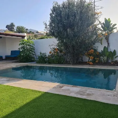 Апартаменты Casa Sandra, Private Saltwater Pool And Garden Такоронте