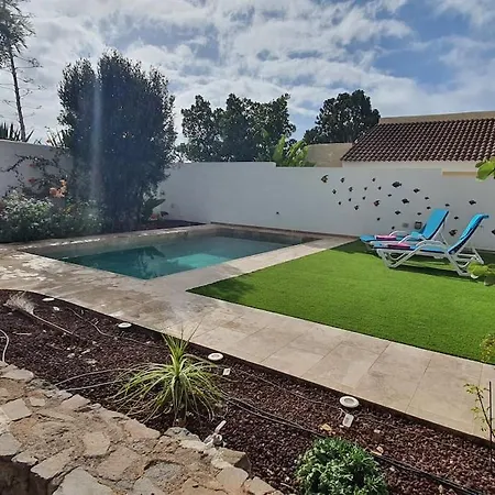 Апартаменты Casa Sandra, Private Saltwater Pool And Garden